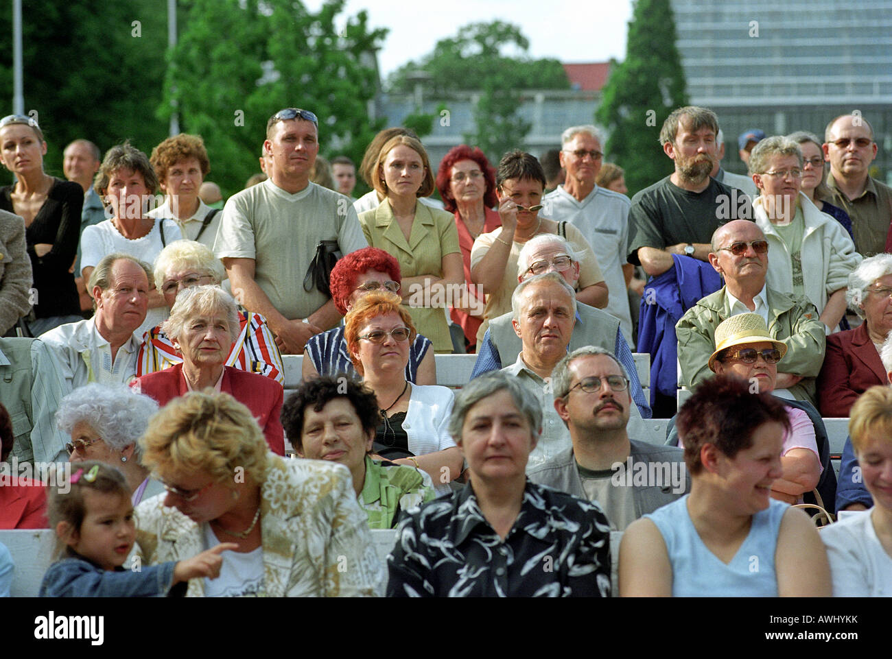 Spettatori in occasione di un evento in un parco, Poznan, Polonia Foto Stock