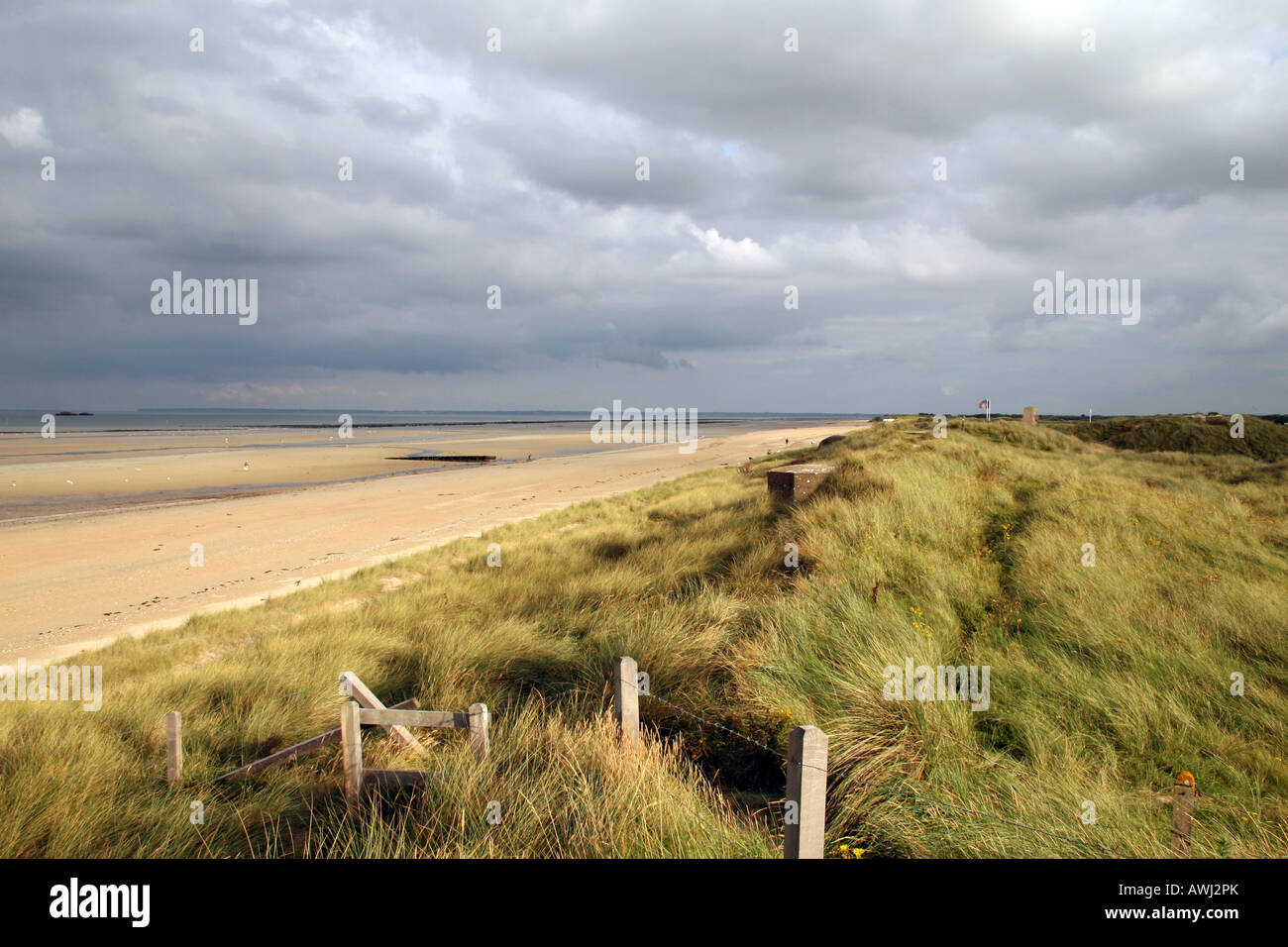 Guardando verso il basso Utah Beach vicino all'uscita 2, in Normandia. Foto Stock