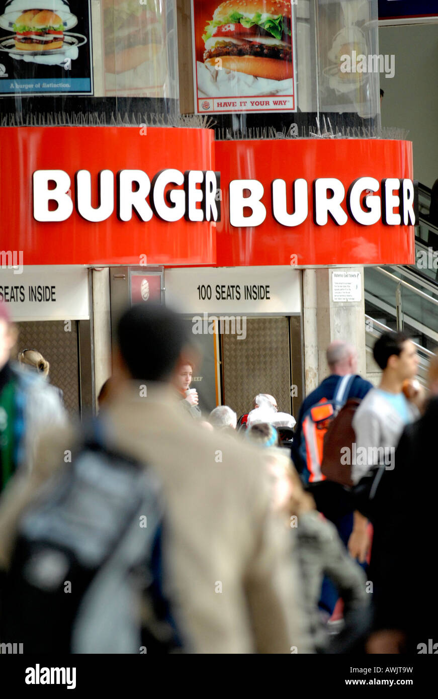 Burger King fast food segno , la stazione di Waterloo , Londra Foto Stock