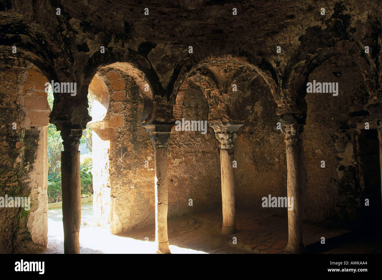 Rovine di bath house, Palma di Maiorca, isole Baleari, Spagna Foto Stock