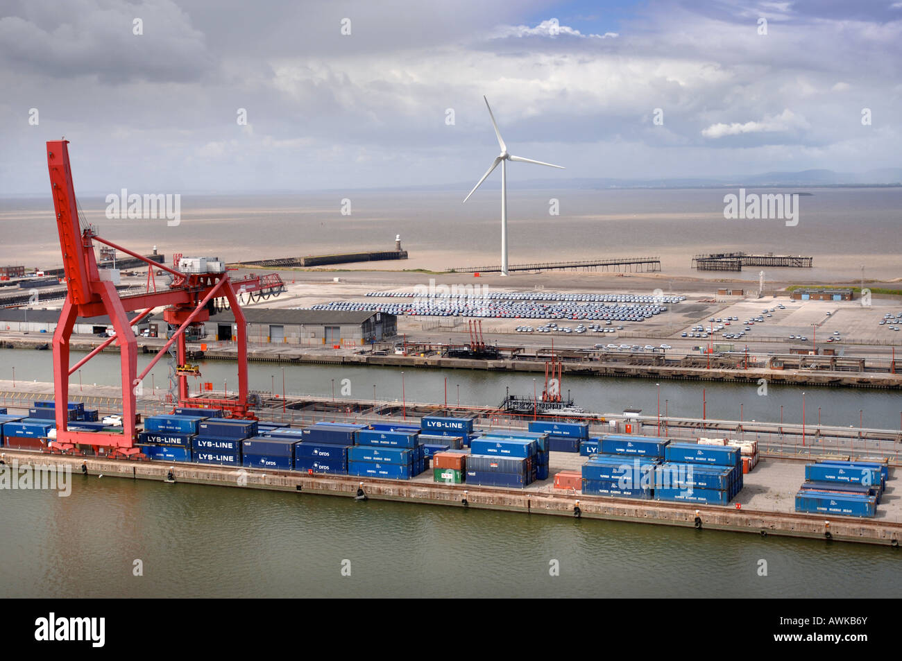 AVONMOUTH banchine e zona industriale vicino a BRISTOL REGNO UNITO Foto Stock