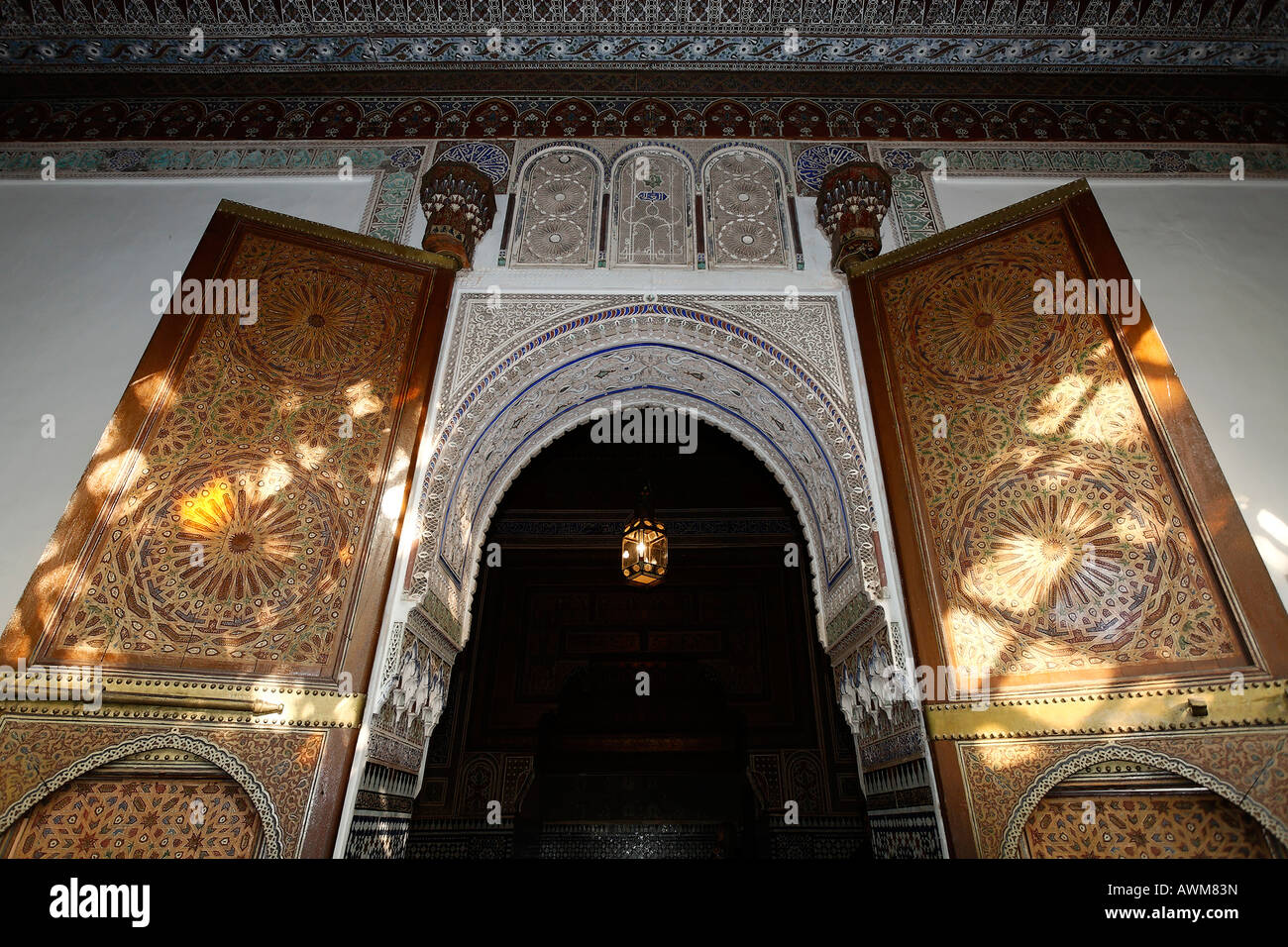 Ingresso alla sala di ricevimento del sultano, Palais de la Bahia, Medina, Marrakech, Marocco, Africa Foto Stock