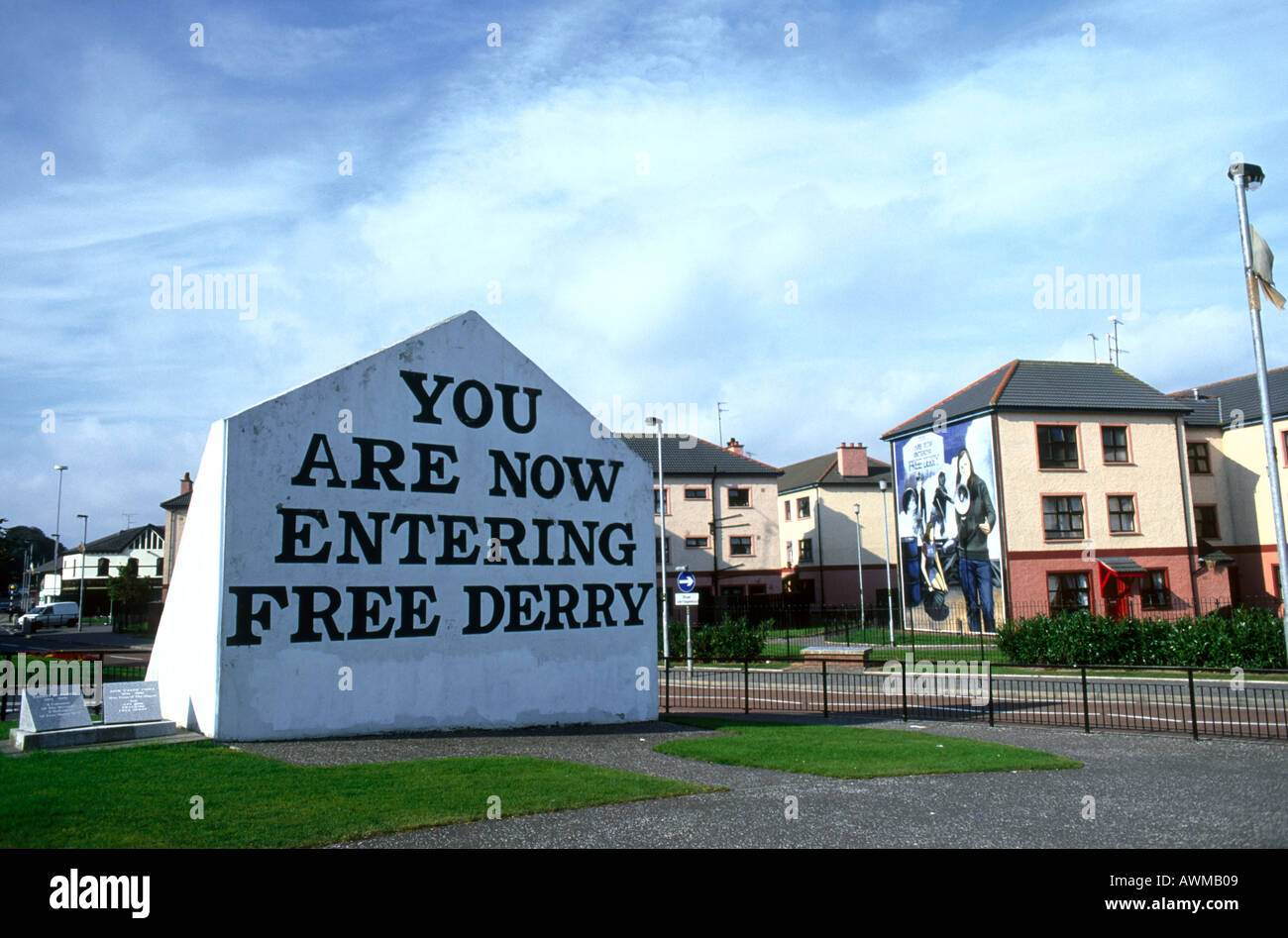 Cartello di free Derry, Bogside, Londonderry, Repubblica di Irlanda Foto Stock