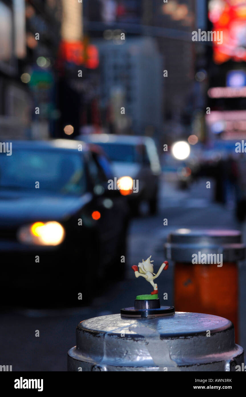 Fumetto personaggio su un idrante, Times Square, New York, Stati Uniti d'America Foto Stock