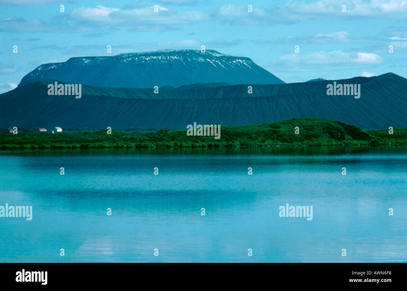 Hverfjall, il cratere di un vulcano estinto, vicino a Myvatn, Islanda. Foto Stock