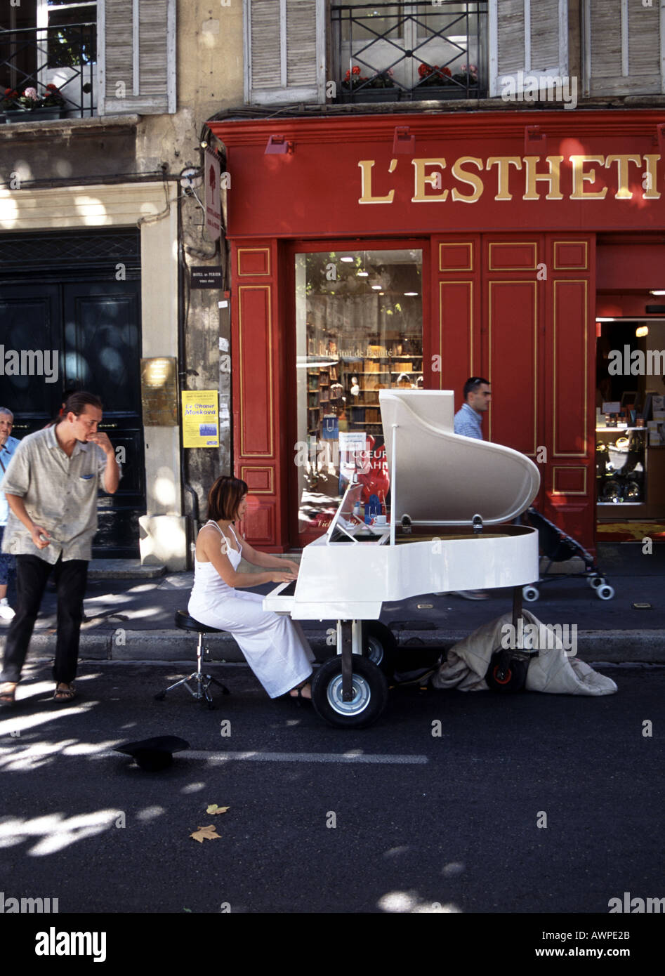 Recital di pianoforte nel mercato Aix en Provence Foto Stock
