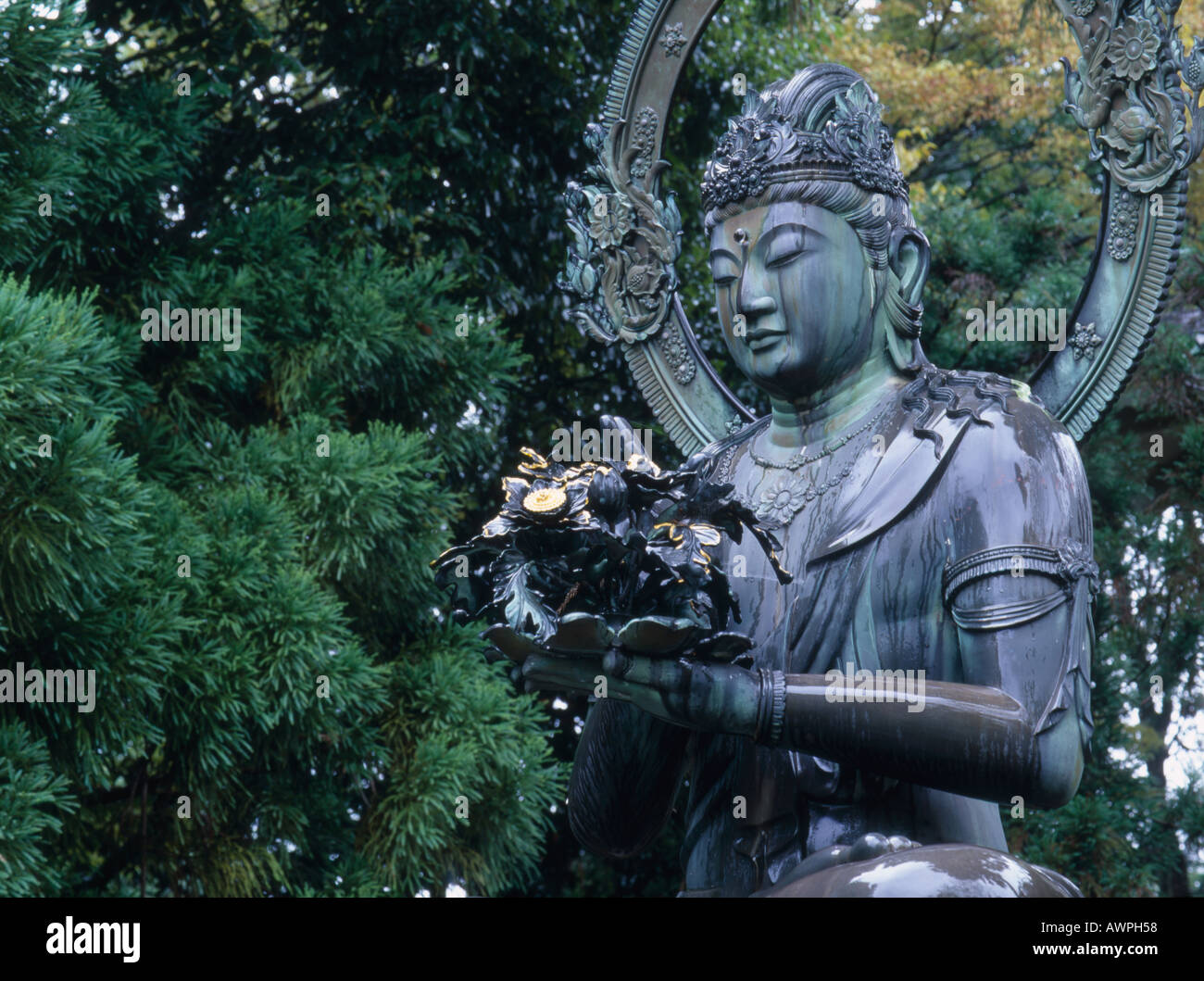 Statua di Buddha a Tempio Ninnaji, Kyoto, Giappone Foto Stock