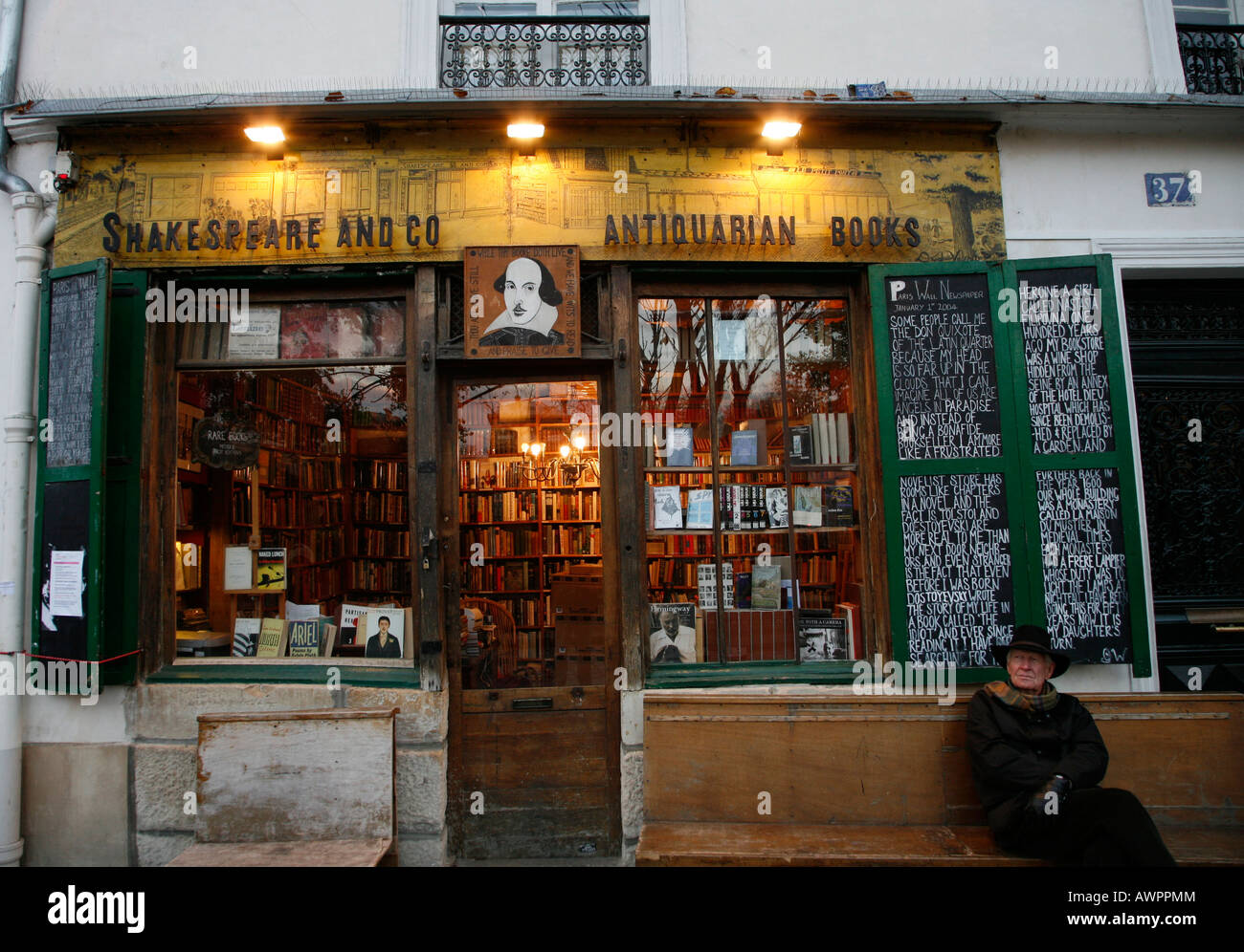 Shakespeare and Company, libraio a Parigi, in Francia, in Europa Foto Stock
