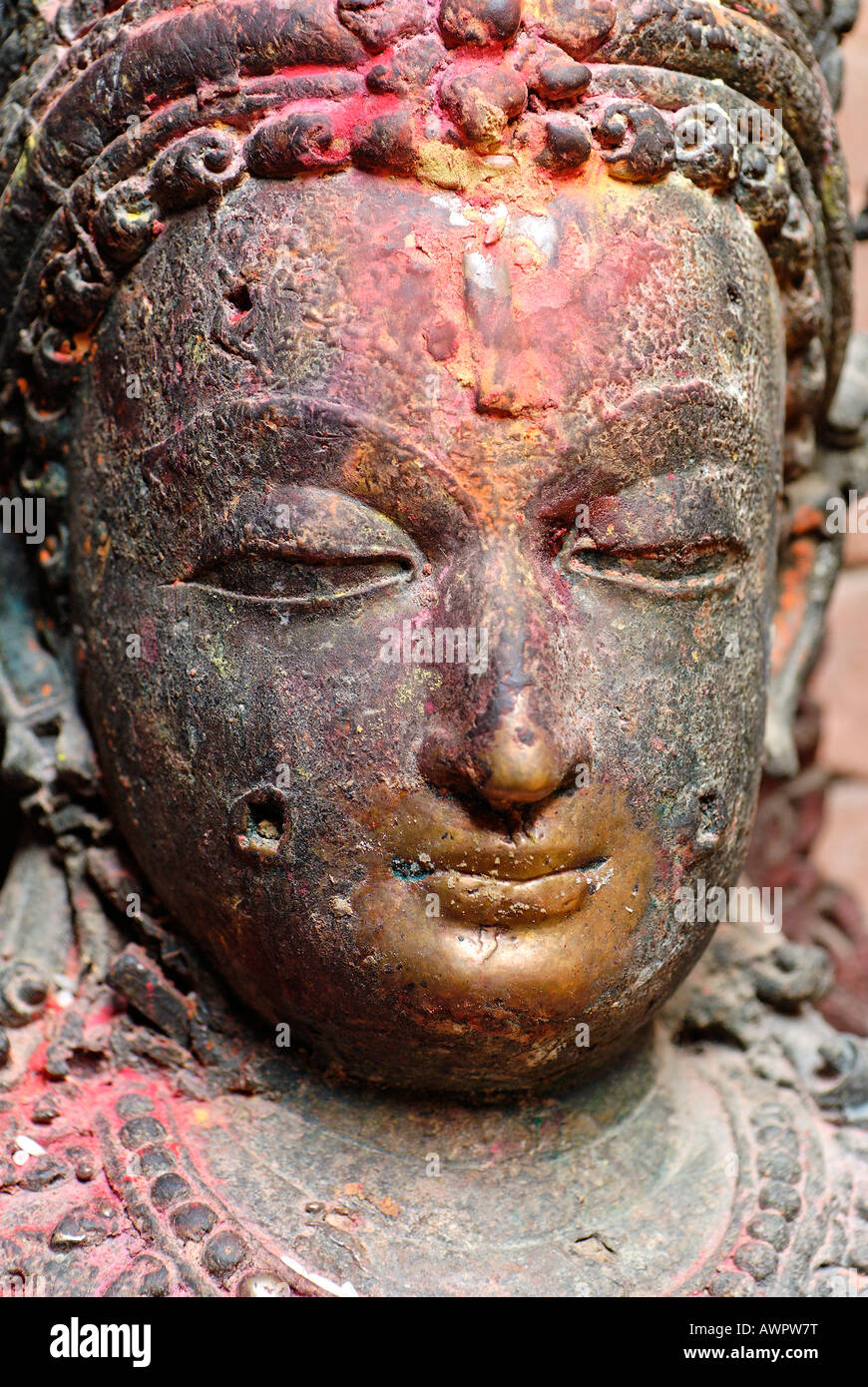 Bronce storica statua, Tempio Dorato Kwa Bahal, Patan Kathmandu, Nepal Foto Stock