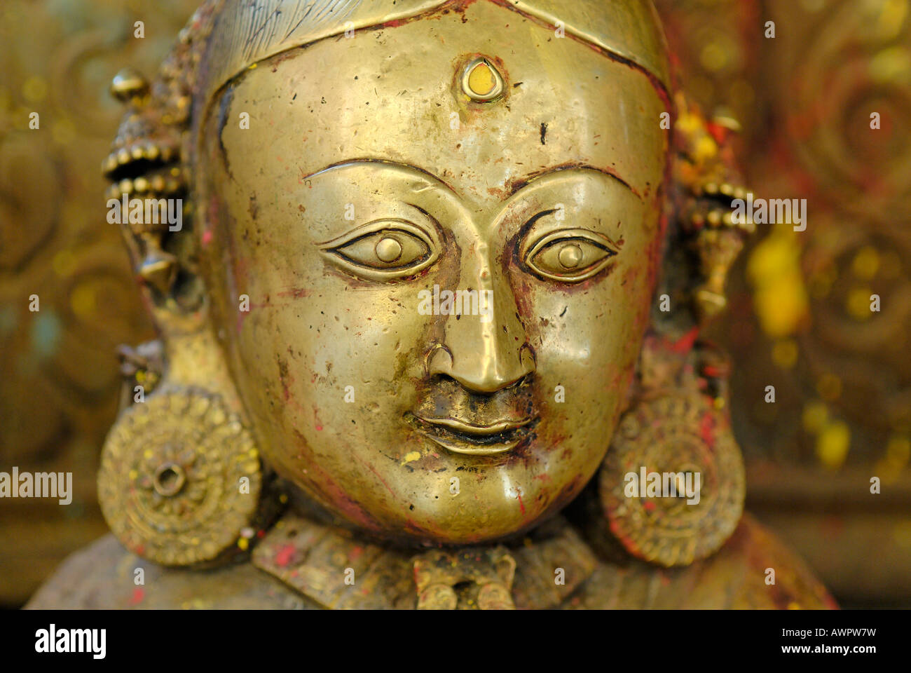 Bronce storica statua, Golden Tempel Kwa Bahal, Patan Kathmandu, Nepal Foto Stock