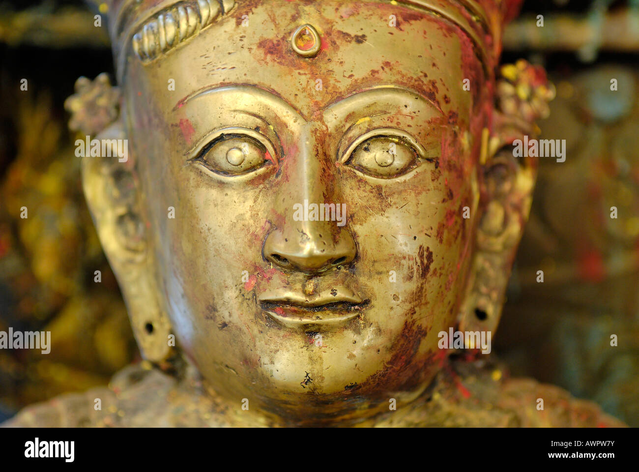 Bronce storica statua, Golden Tempel Kwa Bahal, Patan Kathmandu, Nepal Foto Stock