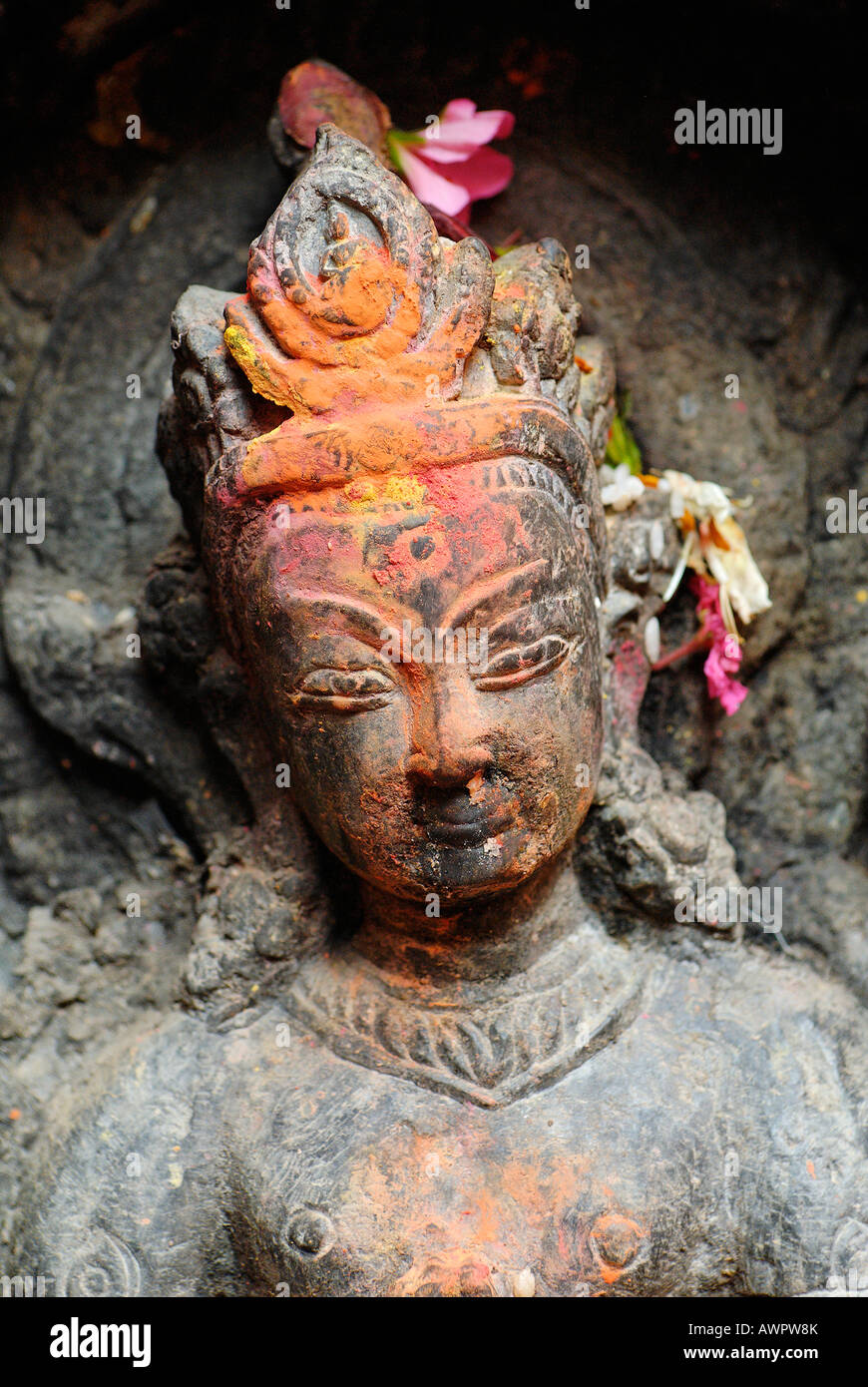 Bronce storica statua, Tempio Dorato Kwa Bahal, Patan Kathmandu, Nepal Foto Stock
