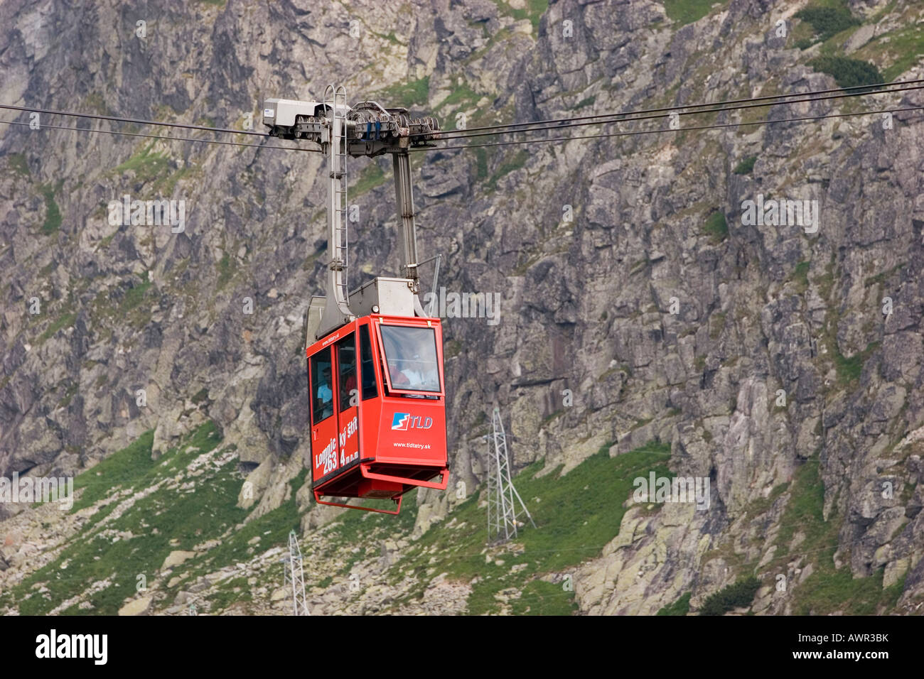 Funivia da Skalnaté pleso stazione per il vertice del Lomnický oetít montagna, Olanda Foto Stock