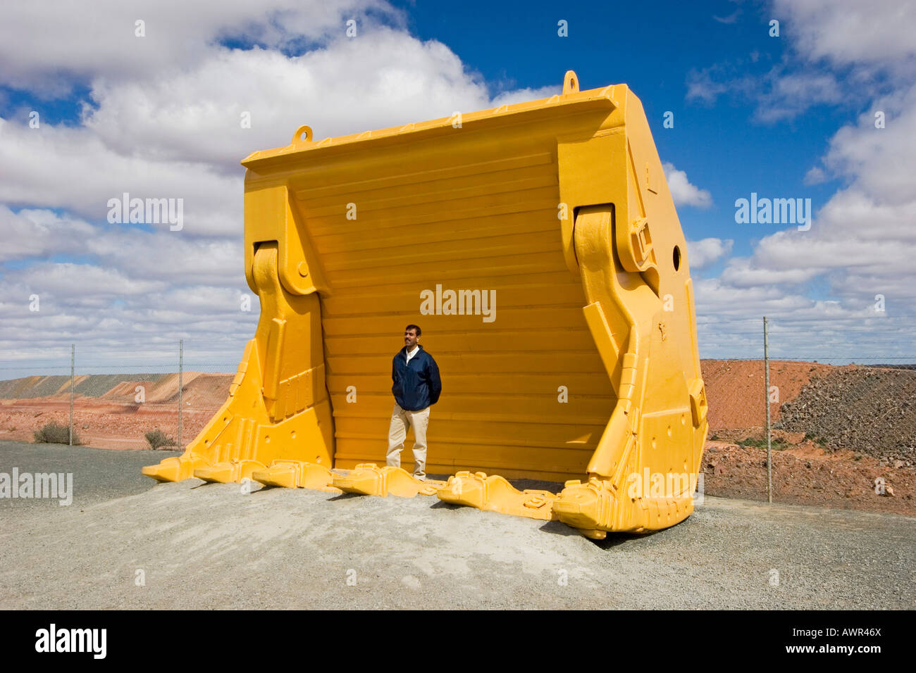 Escavatore pala alla Super Pit (miniera d'oro) Lookout, Kalgoorlie, Western Australia, WA, Australia Foto Stock