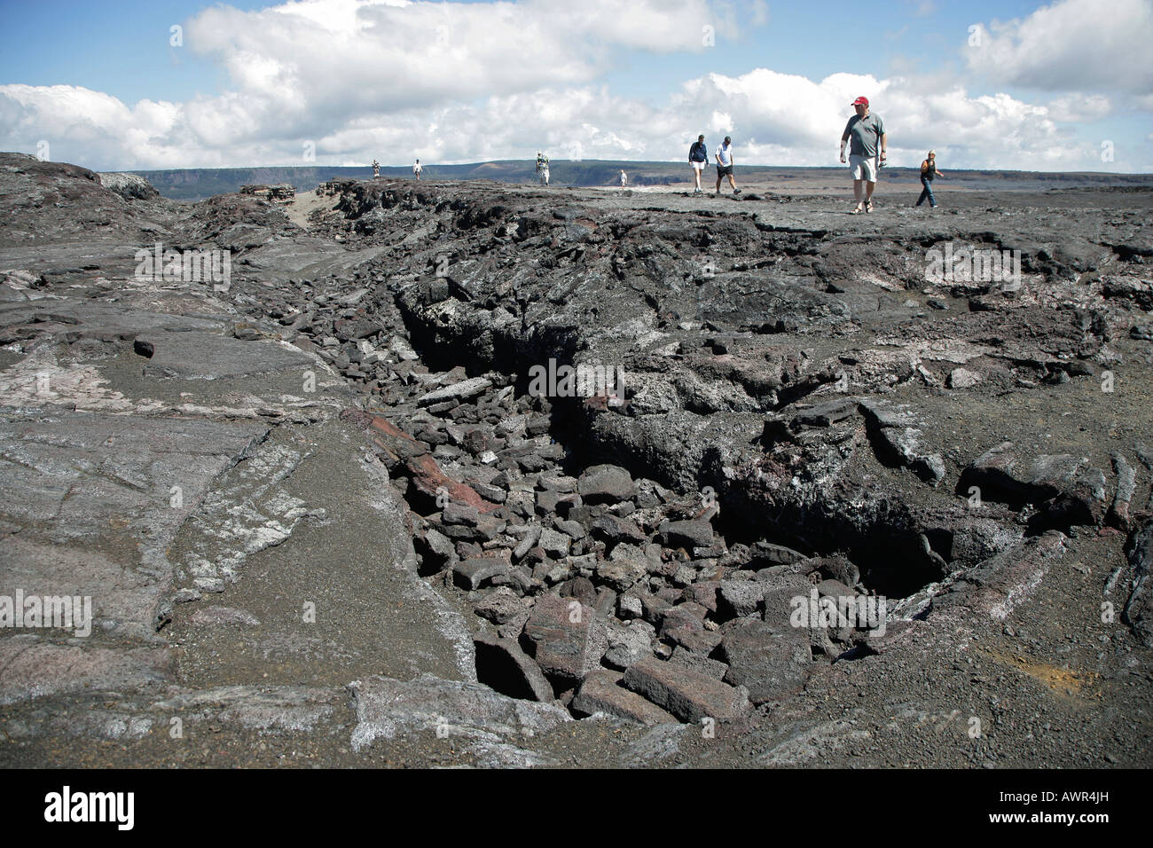 Rocce ignee a "catena di crateri" la strada nel parco Volcano-National sulla Big Island, Hawaii, STATI UNITI D'AMERICA Foto Stock