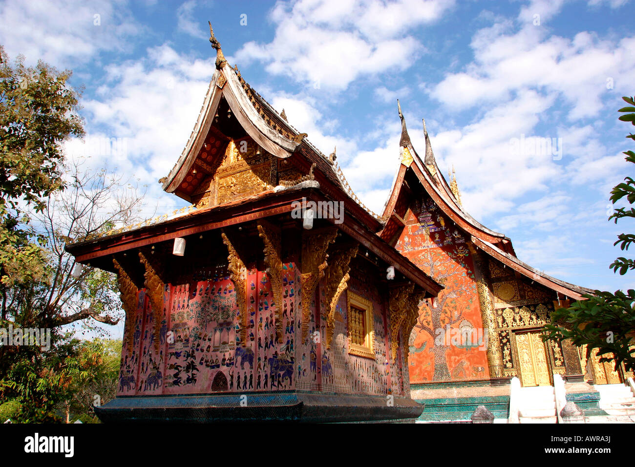 Laos Luang Prabang Wat Xieng Thong tripitaka library e sim Foto Stock