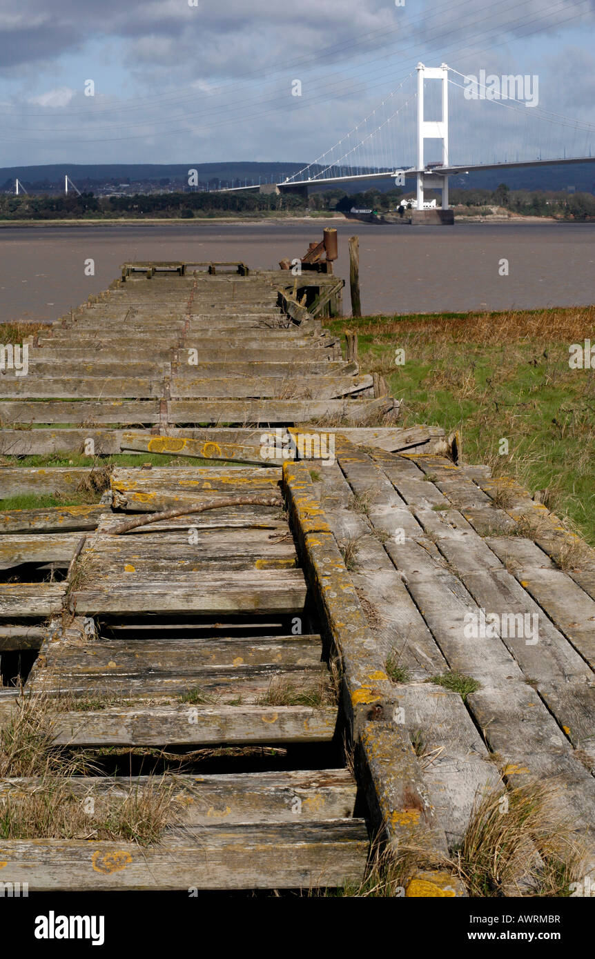 Il molo al Aust, sito del vecchio traversata in traghetto tra Inghilterra e Galles Foto Stock