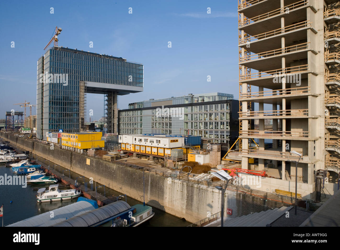 Rheinauhafen Koeln Baustelle Colonia sito in costruzione yacht port ulteriormente la città di storage Foto Stock