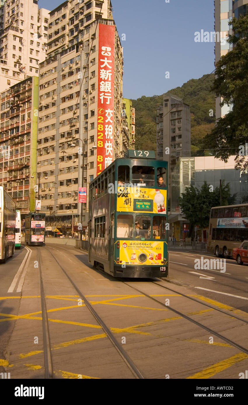 Dh Tin Hau Causeway Bay Hong Kong Tram verde Kings Road tramcar città hk tram isola i mezzi di trasporto pubblico Foto Stock