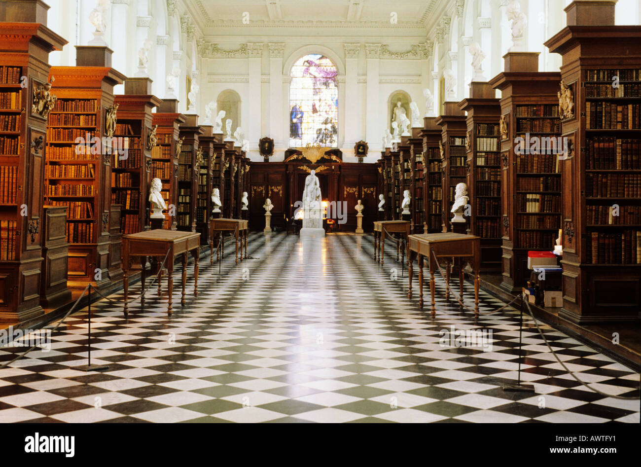 Cambridge, biblioteca del Trinity College, Università di East Anglia, Cambridgeshire, Inghilterra, Regno Unito, interno, apprendimento, educazione, libri Foto Stock
