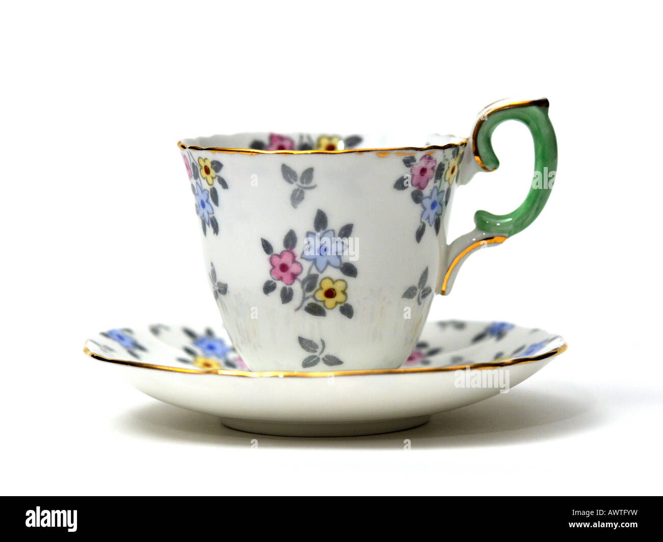 Fine English bone china porcellana ceramica inglese il tè del caffè tazza piattino da Crown Staffordshire solo uso editoriale Foto Stock