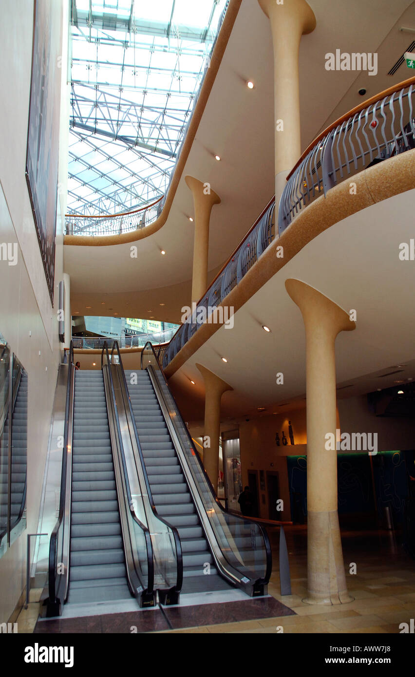 Escalator a Bull Ring Shpping Center, Birmingham Inghilterra Foto Stock