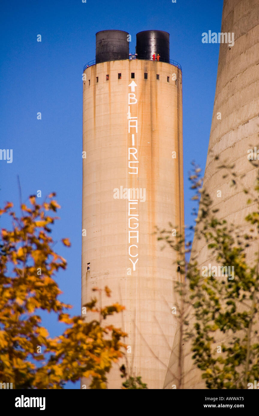 Didcot Power Station durante una demo di Greenpeace Foto Stock
