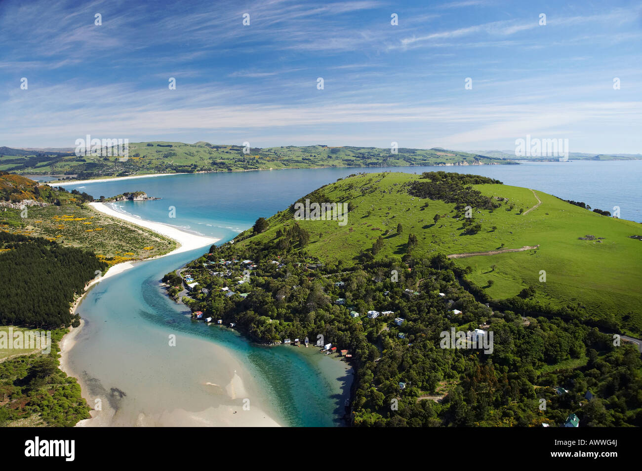 Ingresso Purakanui Township e Bay a nord di Dunedin Isola del Sud della Nuova Zelanda antenna Foto Stock