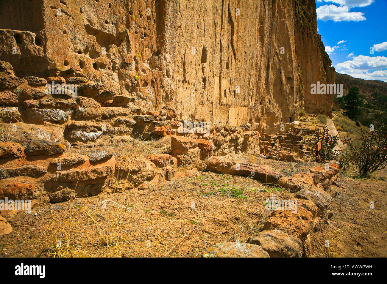 Lunga casa nel monumento nazionale di Bandelier Foto Stock