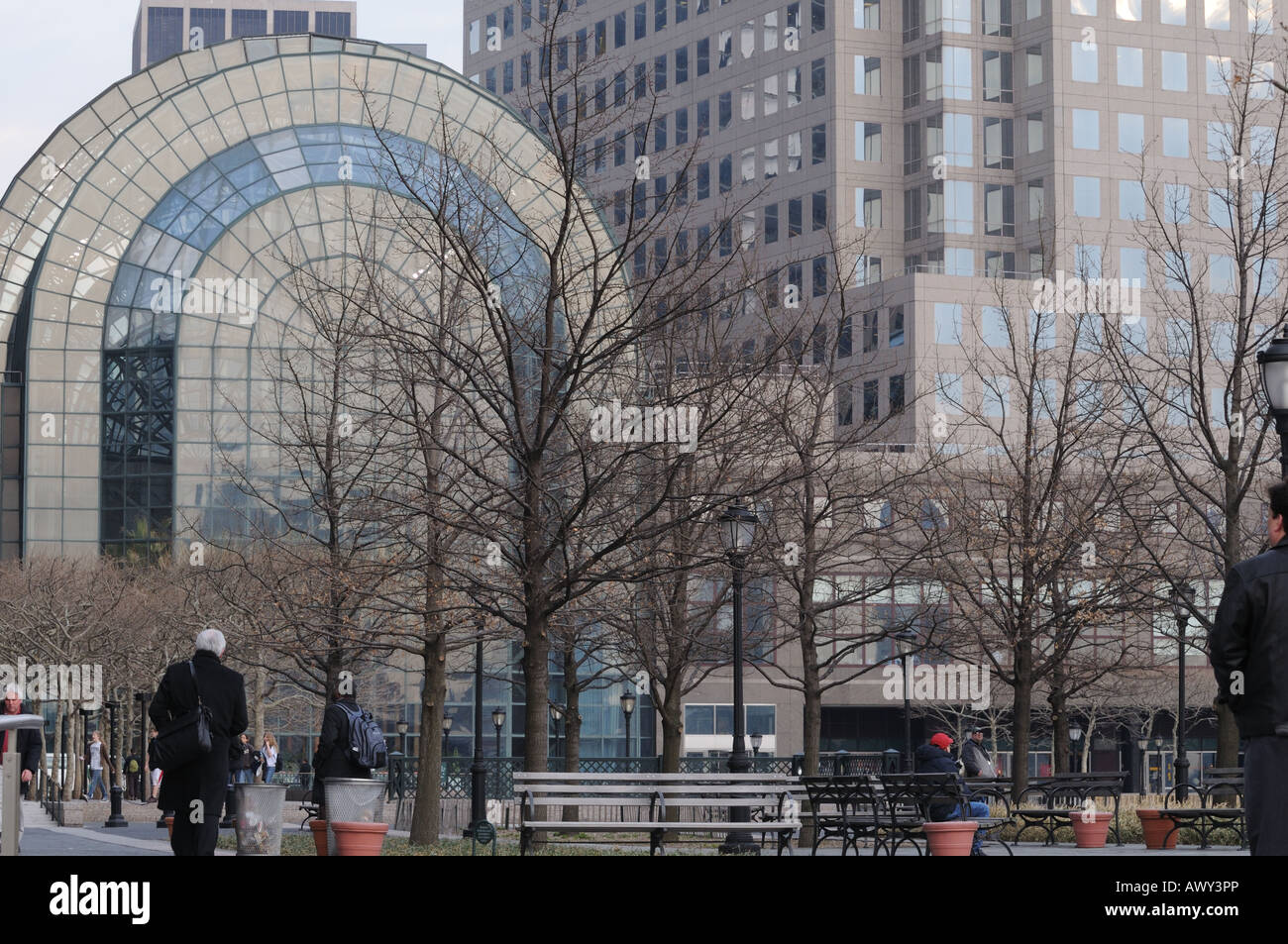 Il Winter Garden del World Financial Center di Battery Park City è un vetro-padiglione chiuso. Foto Stock