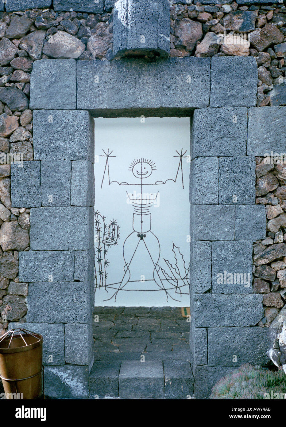 L'uomo cartoon di Cesar Manrique presso il giardino dei cactus a Lanzarote Island per indicare i servizi igienici pubblici Foto Stock