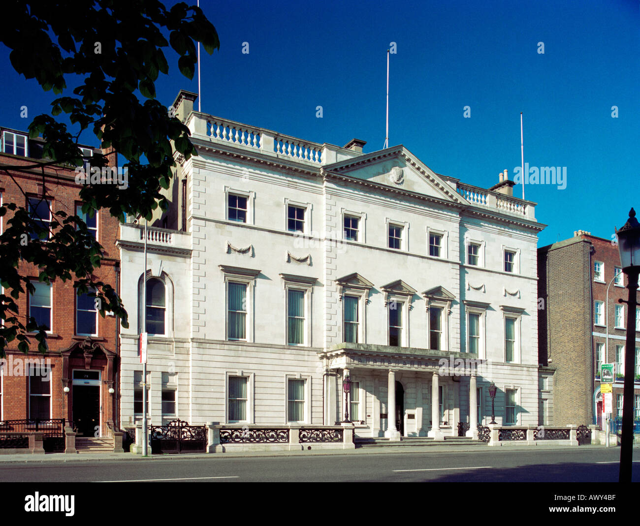 Casa Iveagh l edificio su St Stephen's Green a Dublino che ospita il Ministero irlandese degli Affari Esteri Foto Stock