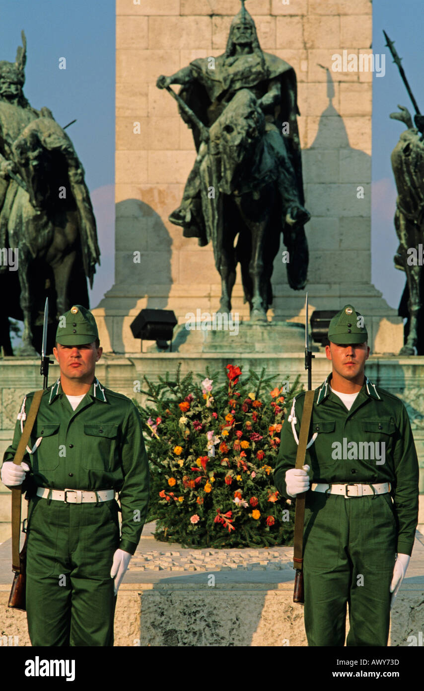 Tomba del Milite Ignoto Piazza degli Eroi Budapest Ungheria Foto Stock