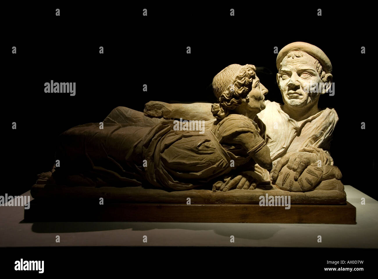 Urna etrusca dei coniugi o coppia sposata.Volterra Museo Guarnacci Foto Stock
