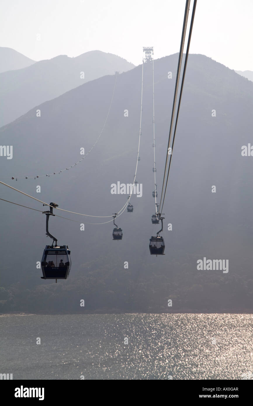 Cina, Hong Kong, l'Isola di Lantau, Ngong Ping Skyrail di Ngong Ping 360 Foto Stock