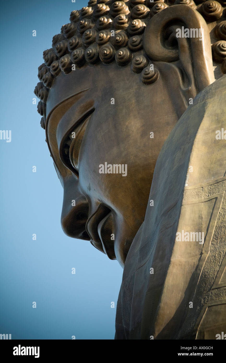 Cina, Hong Kong, l'Isola di Lantau, Ngong Ping, statua di Buddha di Tian Tan Foto Stock