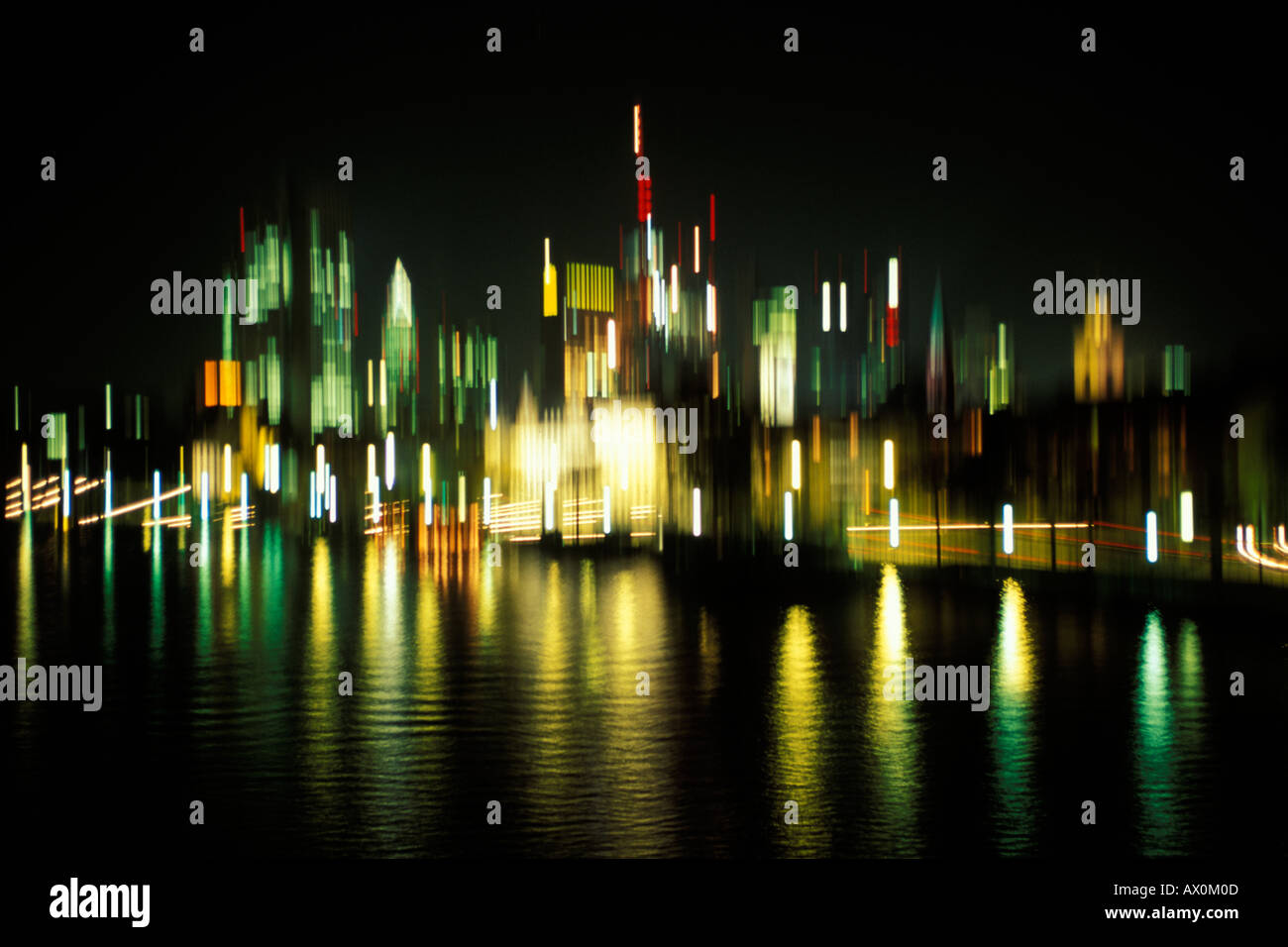 Germania, Francoforte, luci dello Skyline di abstract Foto Stock