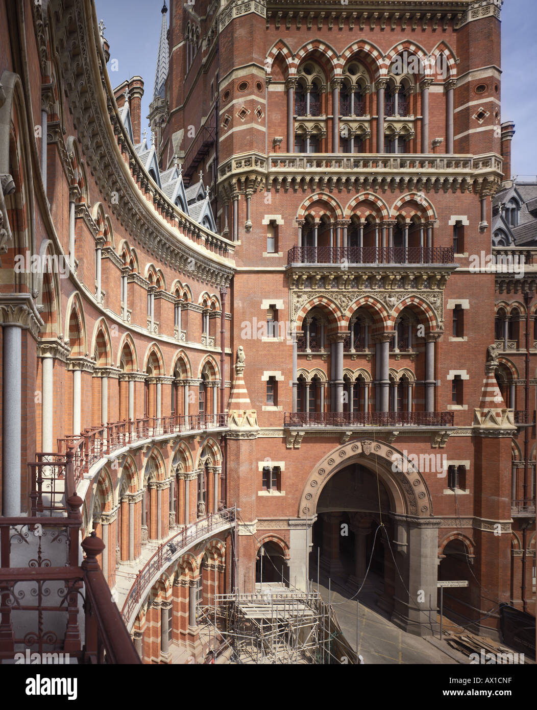 ST. PANCRAS STATION E HOTEL, LONDON, Regno Unito Foto Stock