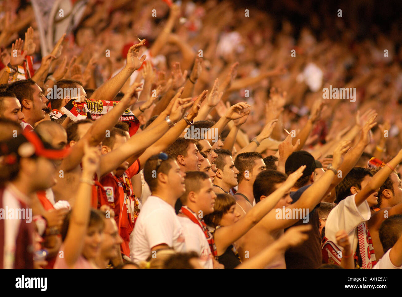 Sevilla FC ventole a Ramón Sánchez-Pizjuan Stadium, Siviglia, in Andalusia, Spagna, Europa Foto Stock