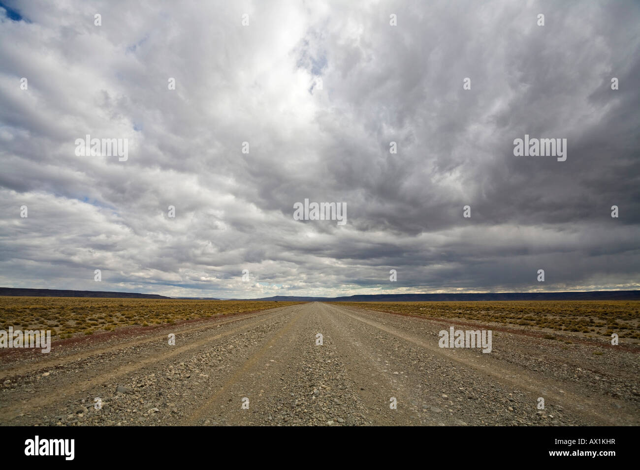 Street Ruta 40 nel sud dell Argentina, Patagonia, Sud America Foto Stock
