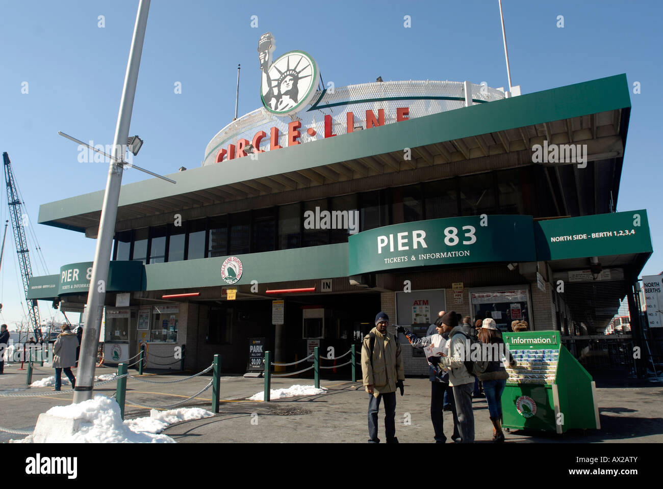 La Circle Line pier sulla West 42nd Street Foto Stock