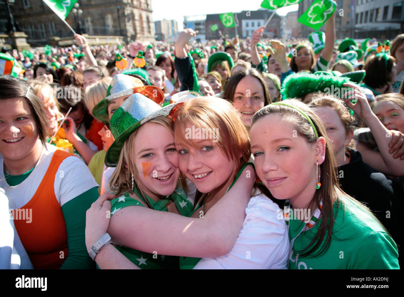 Vestito da donna per San Patrizio, taglia S, con stampa trifoglio verde, con corsetto e cintura, costume da leprechaun irlandese da rugby