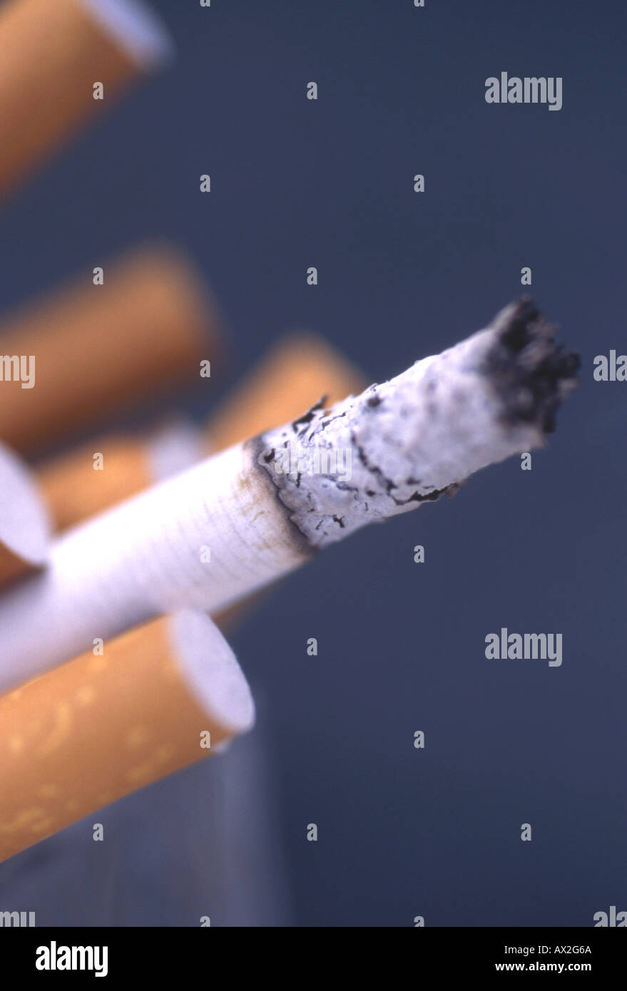 Sigarette e dipendenza Foto Stock