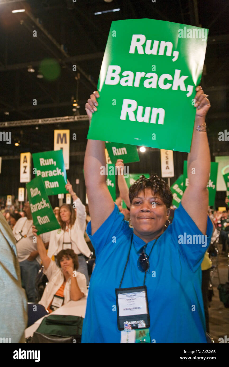 Elementi di raccordo spingere Barack Obama per funzionare per il presidente Foto Stock