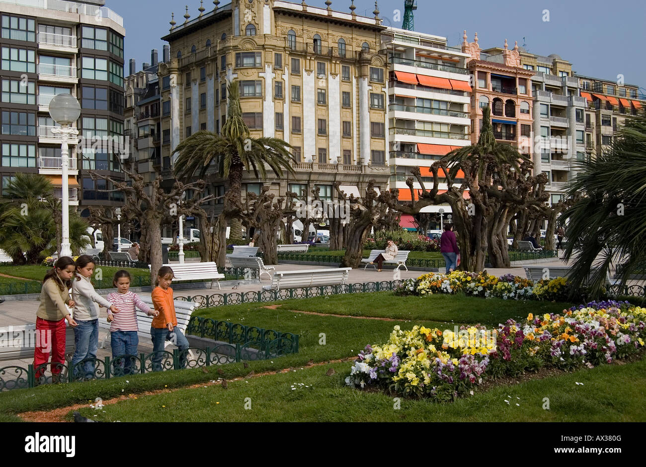 Spagna, Paesi Baschi, San Sebastian, Alderi Eder giardino nella città vecchia, Foto Stock