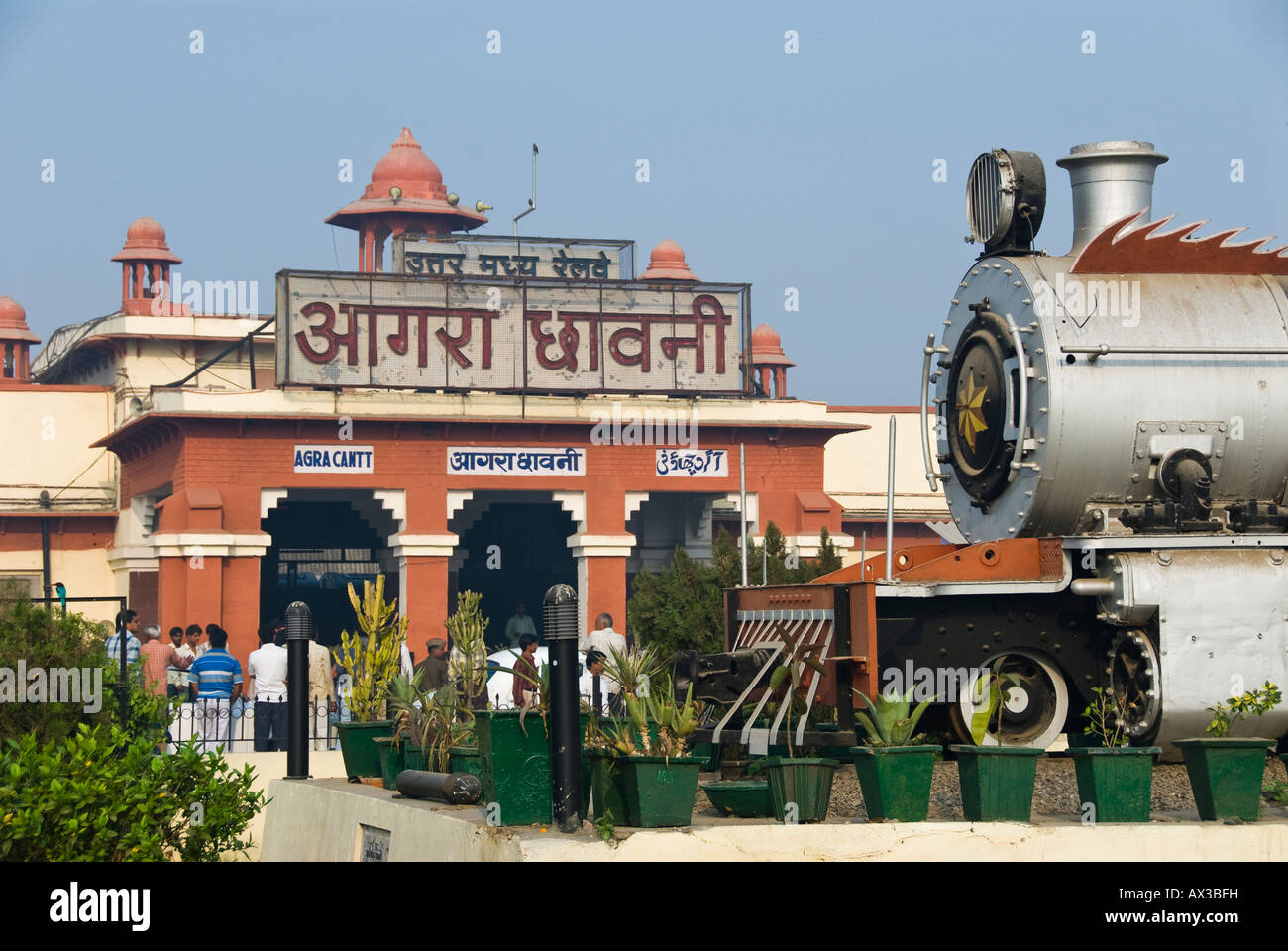 La stazione di Agra chiamato Agra Cantt in India Foto Stock