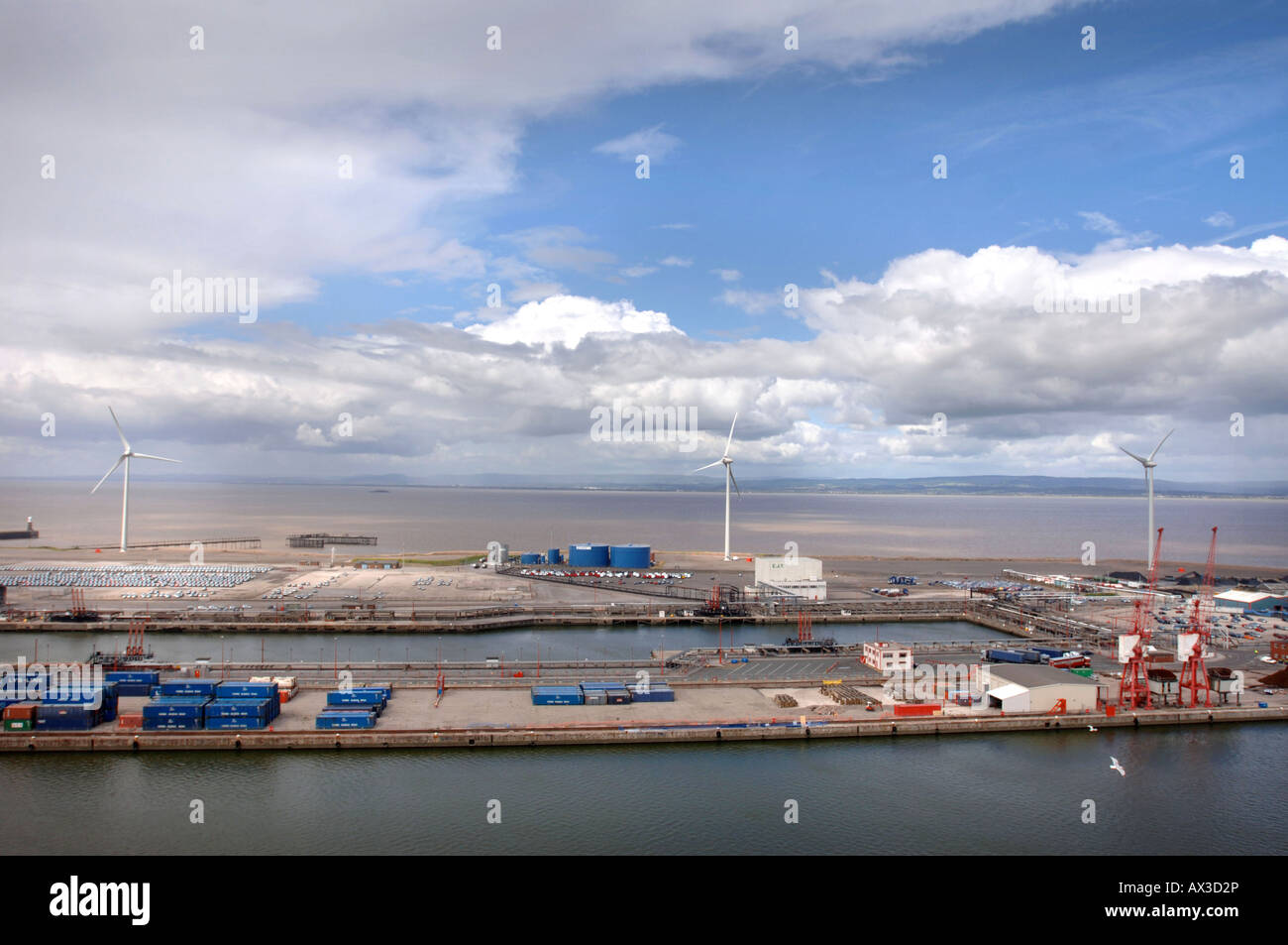 AVONMOUTH DOCKS CON IL ECOTRICITY turbine eoliche VICINO A BRISTOL REGNO UNITO Foto Stock