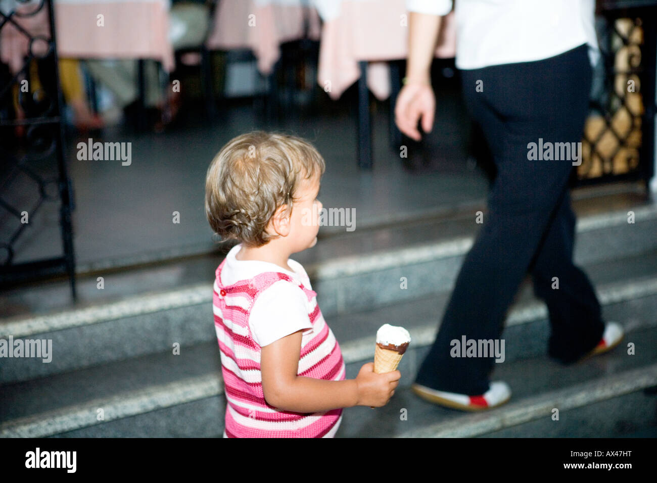 Bambino con gelato Foto Stock