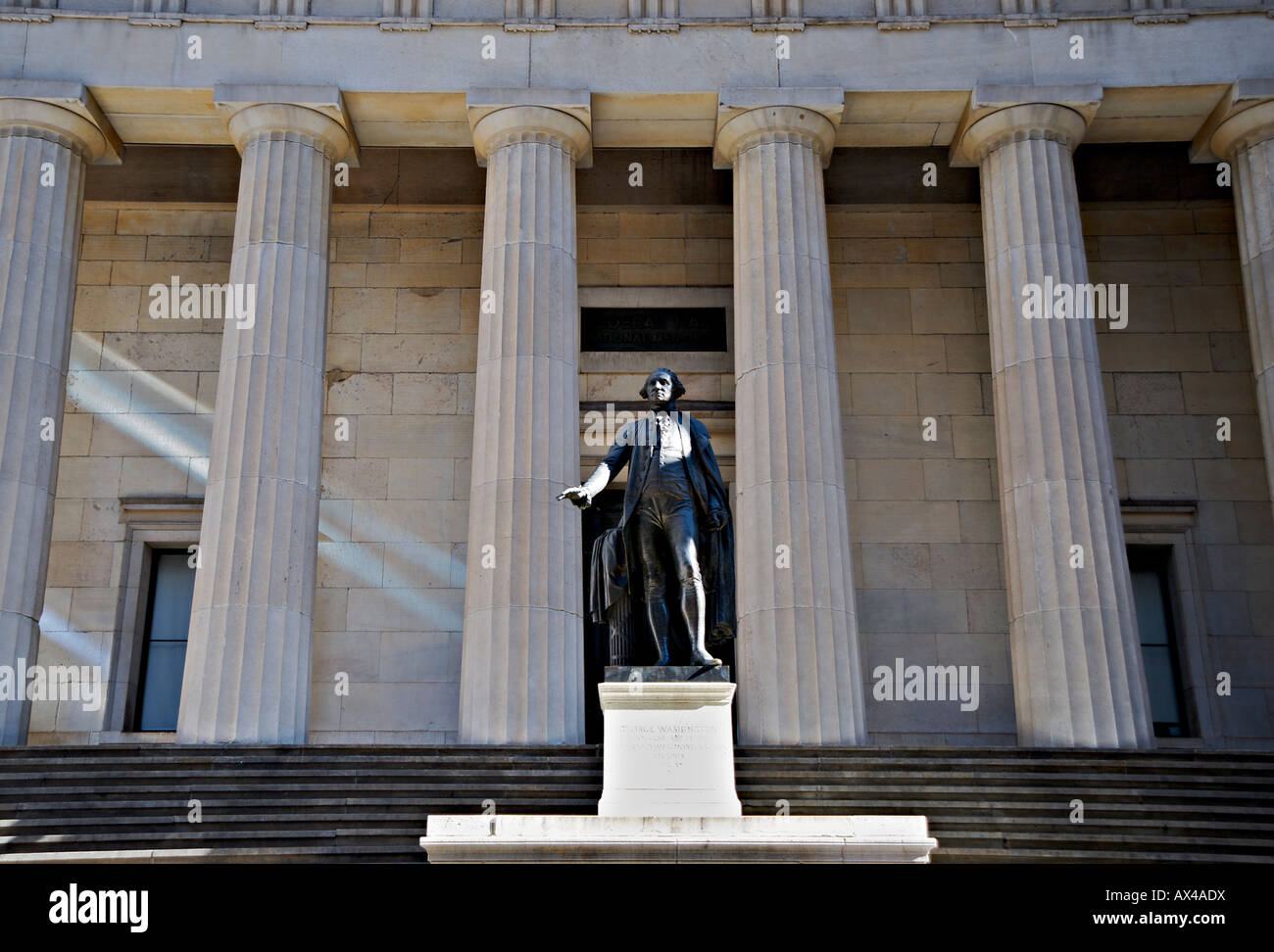 Sala federale statua di George Washington dove egli ha prestato giuramento nel 1789 Wall Street a New York City Foto Stock