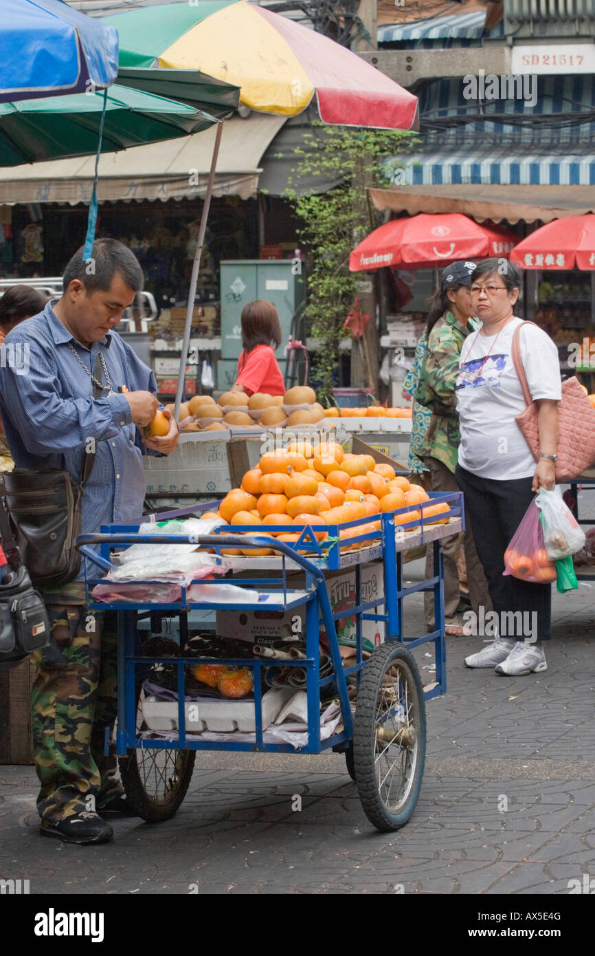 Pressione di stallo in una strada a Bangkok, Thailandia, Asia Foto Stock